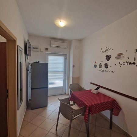 Apartments Saric Σπλιτ Εξωτερικό φωτογραφία